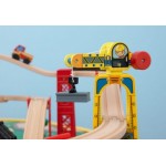 Set trenulete City Explorer KidKraft cu masuta de joaca din lemn Set trenulete City Explorer KidKraft cu masuta de joaca din lemn